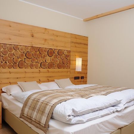 Residence Marisol Camere & Appartamenti - Mezzana Centre Εξωτερικό φωτογραφία